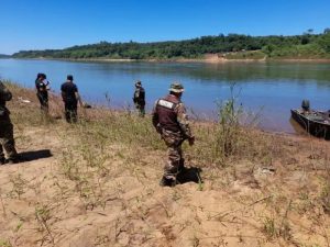 Una mujer ahogo a sus hijos e intentó suicidarse en el Río Paraná