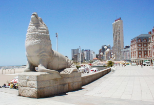 ¡Llegó la primavera a Mar del Plata! Clima agradable y cielos despejados