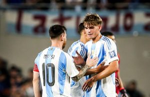 Nico Paz: el debut soñado en la Selección bajo la mirada de Messi y Scaloni