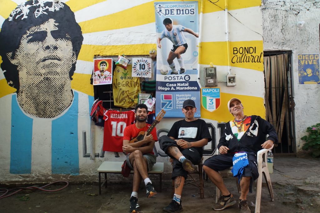 Manu Chao y su tributo a Maradona en Villa Fiorito