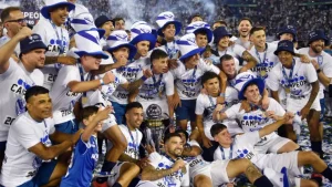 ¡VÉLEZ CAMPEÓN! El Fortín venció a Huracán y alzó la Liga Profesional 2024