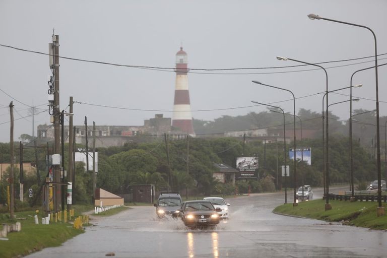 MAR_DEL_PLATA_LLUVIA.jpg